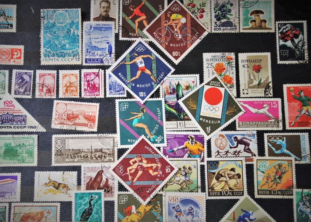 Postzegels in een album - voorbereiding voor verkoop met aantrekkelijke presentatie van je verzameling
