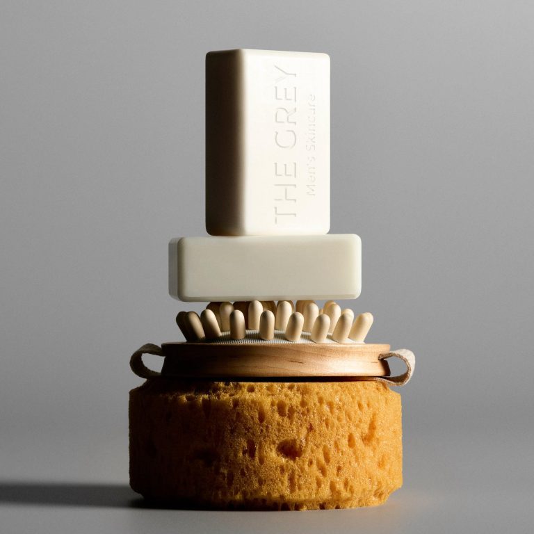 Home The Grey's zonnebrandcrème voor mannen met SPF50 bescherming tegen UV-stralen en veroudering